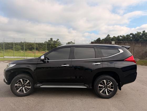 MITSUBISHI PAJERO SPORT 2.4 16V MIVEC TURBO DIESEL HPE AWD AUTOMÁTICO